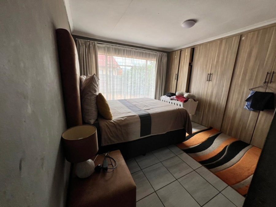 3 Bedroom Property for Sale in Lourierpark Free State
